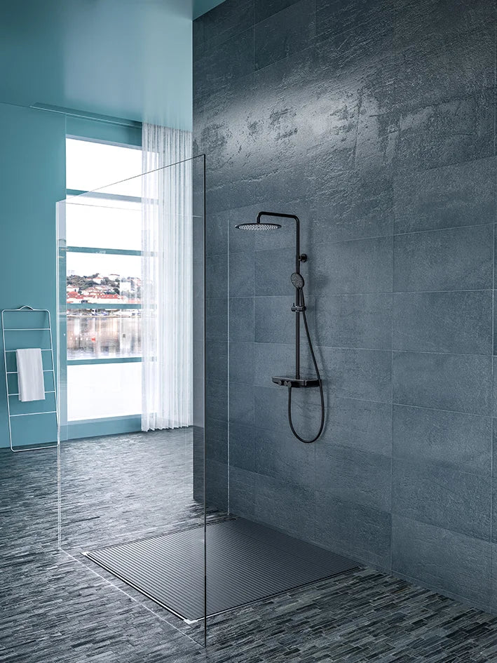 LYSKA Wiesbaden Nuovo Opbouw Doucheset met Planchet – Mat Zwart