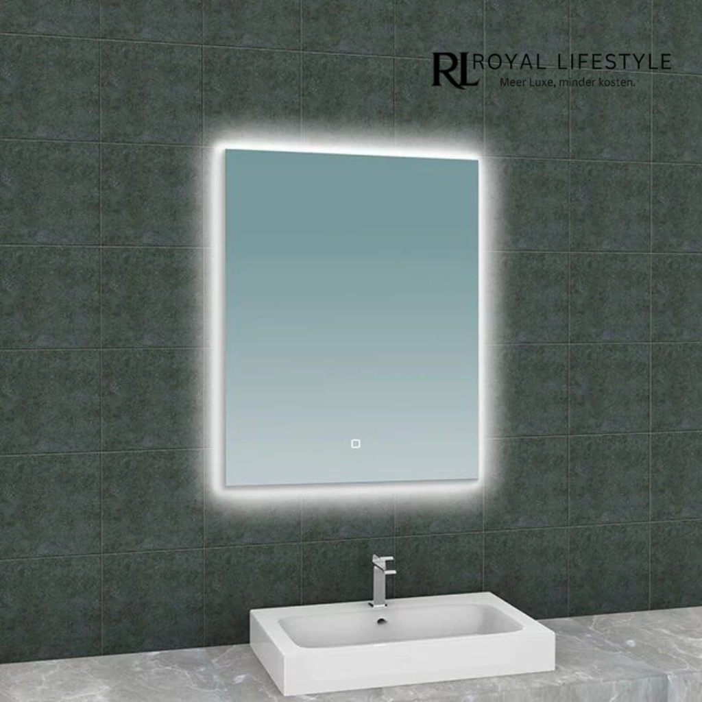 LYSKA Aurora LED Badkamerspiegel 600×800 mm – Rechthoekig Design